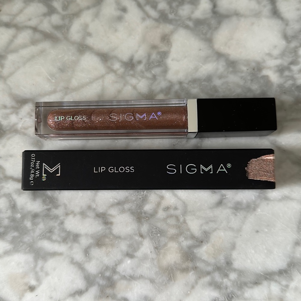 Sigma Beauty Lip Gloss in Dazzling